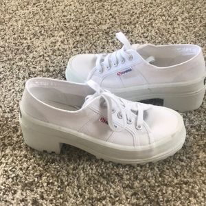 SUPERGA size 6